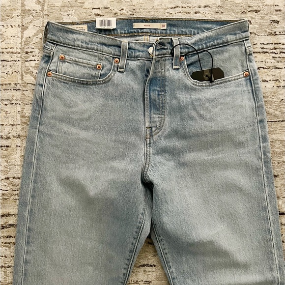 Levi’s Wedgie Icon Fit Ankle Jeans - Picture 6 of 13